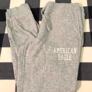American Eagle Joggers